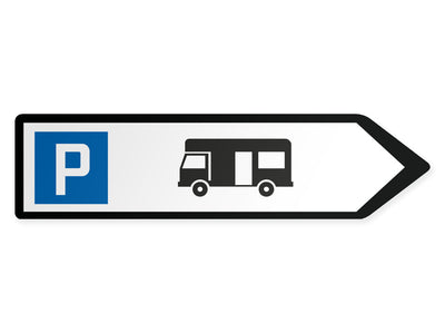 wegweiser-rechts-klein-wohnwagen-parkplatz